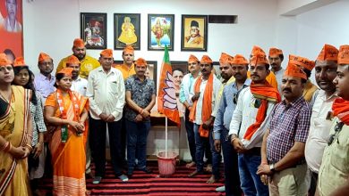 Photo of जयरामनगर गतौरा मंडल के तत्वावधान देवरीखुर्द भाजपा कार्यालय में मनाया गया भाजपा का 42 वा स्थापना दिवस , उपस्थित रहे मण्डल से दिग्गज भाजपाई।