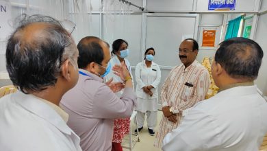 Photo of सांसद अरुण साव ने किया वैक्सीनेशन सेंटर का निरीक्षण”