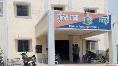 Photo of चोरों ने मंदिर के गेट को चोरी करके कबाड़ी वाले से बेंचा, मामला हुआ थाने में दर्ज।