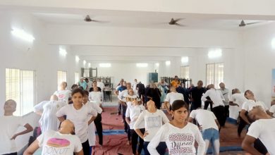 Photo of शासकीय पातालेश्वर महाविद्यालय मस्तूरी में 21 जून को अंतर्राष्ट्रीय योग दिवस का आयोजन राष्ट्रीय सेवा योजना एवं एन सी सी द्वारा प्राचार्य के नेतृत्व में किया गया।