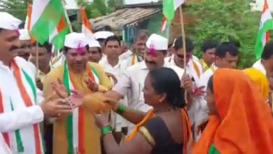 Photo of आज से कांग्रेसियों का पद यात्रा प्रारंभ जगह-जगह ग्रामीणों ने किया श्रीफल से स्वागत
