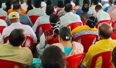 Photo of 20 एवं 21 अगस्त से चालू होगा टीकाकरण का महाअभियान मस्तूरी जनपद सीईओ कार्य योजना को लेकर बैठक।