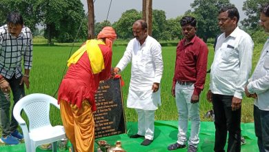 Photo of विधायक गुलाब कमरों ने किया सी सी सड़क का भूमिपूजन।