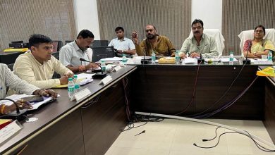 Photo of जिला पंचायत समान्य सभा में अधिकारी पर गलत जानकारी देने का लगा आरोप,नेताओं ने लगाई क्लास,कहा सदन को किया गुमराह।