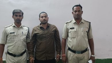Photo of छेड़खानी करने वाला फरार आरोपी 24 घंटे के अंदर गिरफ्तार। महिला संबंधी अपराध में  पुलिस की त्वरित कार्यवाही।