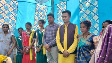 Photo of तखतपुर विधानसभा क्षेत्र के ग्राम बड़े बिनौरी में प्रति वर्ष उत्साह के साथ (भगवान शिव जी वो माता पार्वती) के विवाह का उत्सव गौरा गौरी के रूप में बिनौरी ग्राम वासी मनाते आ रहे हैं,.।