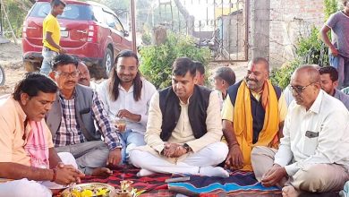 Photo of 13 लाख रूपए के निर्माण कार्यों का भूमिपूजन,सतत प्रयासों से ही समग्र ग्रामीण विकास की परिकल्पना होगी पुरी -जिप.सभापति अंकित गौरहा