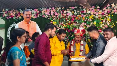 Photo of दुर्ग सांसद विजय बघेल का जोरदार जन्मदिन आयोजन।