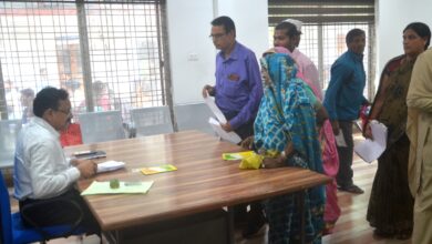 Photo of एडीएम ने सुनी आम जनता की समस्याएं आज 132 मामलों की हुई सुनवाई।