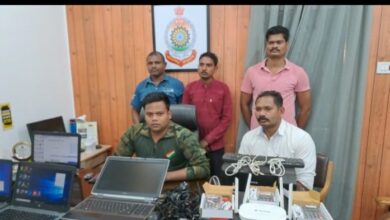 Photo of आधार कार्ड पेन कार्ड बनाने के नाम पर लाखों की ठगी,आरोपी गिरफ्तार।