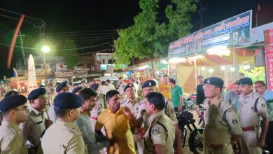 Photo of पुलिस अधीक्षक बिलासपुर के द्वारा थाना कोटा क्षेत्र में पैदल फ्लेग मार्च कर पुलिस मौजुदगी का दिया संदेश। वीडियो…