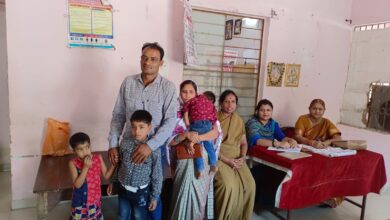 Photo of शराब के नशे से परिवार टूटा निजात अभियान काउंसलिंग कराकर पुलिस ने जोड़ी टूटा हुआ परिवार।