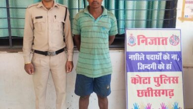 Photo of अवैध कच्ची महुआ शराब बिक्री करने हेतु ले जा रहे एक आरोपी को कोटा पुलिस ने किया गिरफ्तार।