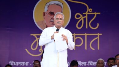 Photo of मुख्यमंत्री  भूपेश बघेल द्वारा बिलासपुर विधानसभा के अंतर्गत लाल बहादुर शास्त्री स्कूल मैदान में आयोजित भेंट-मुलाकात कार्यक्रम में की गई महत्वपूर्ण घोषणाएं :-