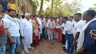 Photo of मंडी भवन का किया गया शिलान्यास कार्यक्रम में पहुंचे कांग्रेस के दिग्गज नेता।