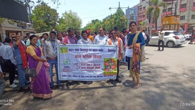 Photo of अन्तरराष्ट्रीय बाल श्रम निषेध दिवस के अवसर पर चाइल्डलाइन बिलासपुर द्वारा विभिन्न चौक चौराहो पर चलाया गया जागरूकता अभियान ।