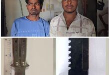 Photo of हॉस्पिटल से मरीज छोड़कर वापस लौट रहे कार सवार लोग से  घातक हथियारों सहित लूट का प्रयास के आरोपियों पर पुलिस का प्रहार।