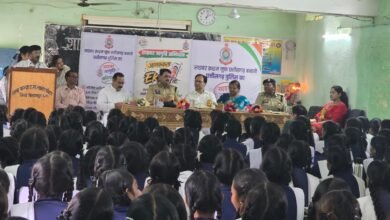 Photo of सायबर जागरूकता अभियान में छात्राओं को किया जागरूक सायबर अपराध से बचाव एवं सुरक्षित डिजिटल व्यवहार की दी महत्वपूर्ण जानकारी।